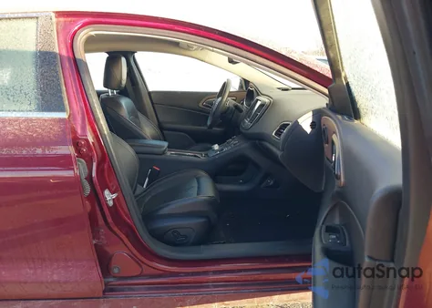 2016 Chrysler 200 C из США, поврежденный, VIN 1C3CCCEG3GN100655